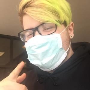 Meet your Posher, Adam